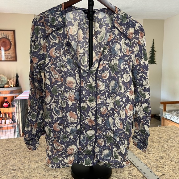 Lucky Brand Tops - Lucky Brand blue pink green ivory Floral Lightweight blouse